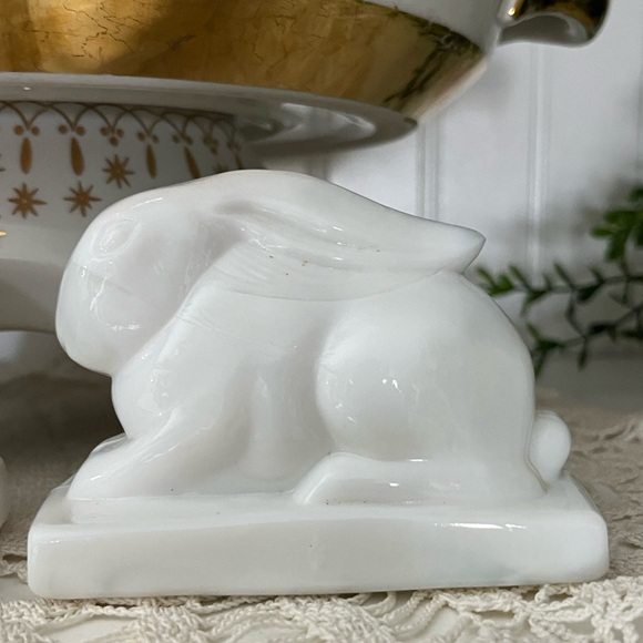 Vintage Heisey Glass Rabbit Bookends White Opal Milk Glass MCM Weighted Pair - Picture 11 of 16